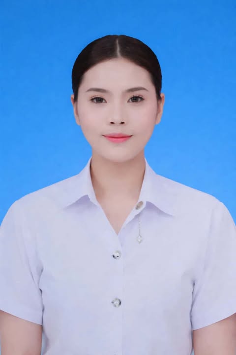 พลอยไพลิน  จุ่นสำราญ